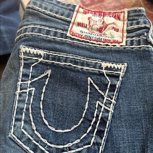 True Religion Dark Indigo Jeans with White Stitching Sz 30